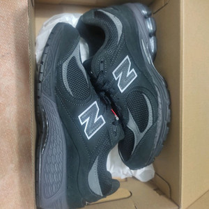 뉴발란스 2002 255