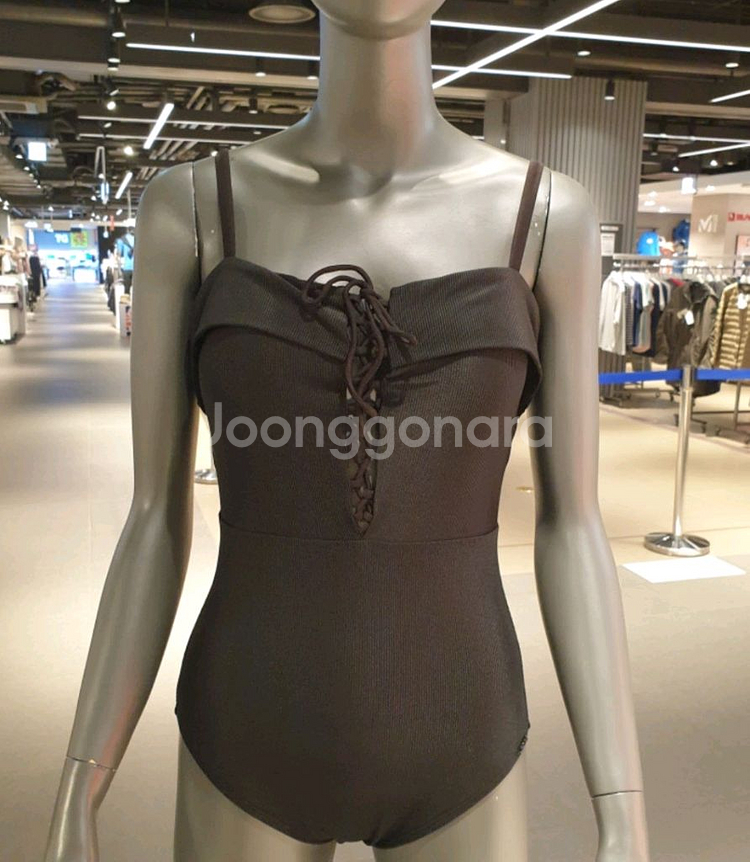 아레나 원피스 수영복 L 90-95 라지 1회착용--1