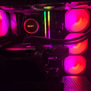 7800x3d 9070xt 3주사용 본체 판매합니다