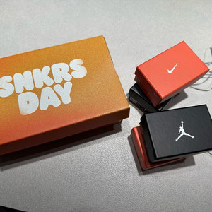 나이키 SNKRS 캔들