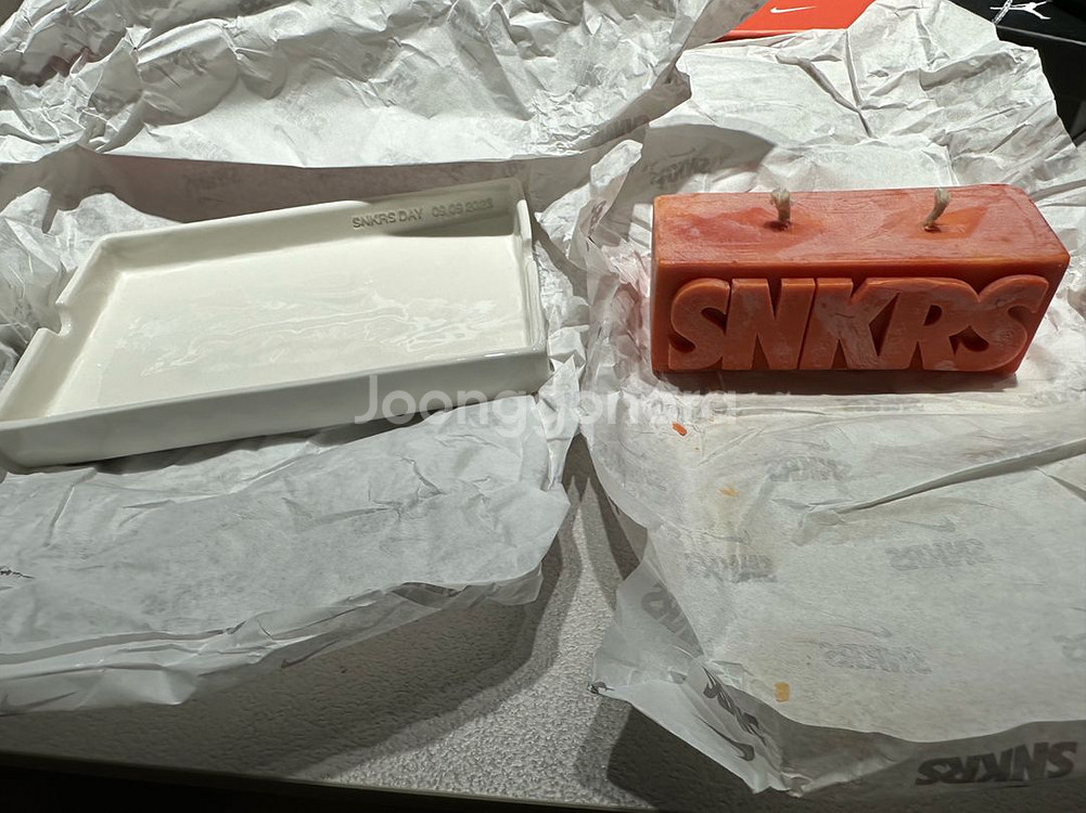 나이키 SNKRS 캔들--3