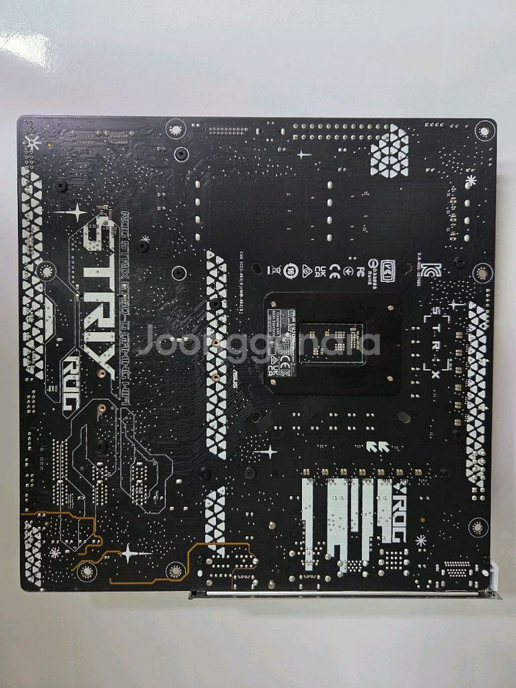 ASUS Rog Strix B760-G 인텔 메인보드--3