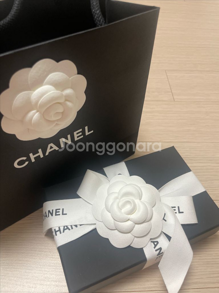 샤넬 클래식 캐비어 카드지갑--0