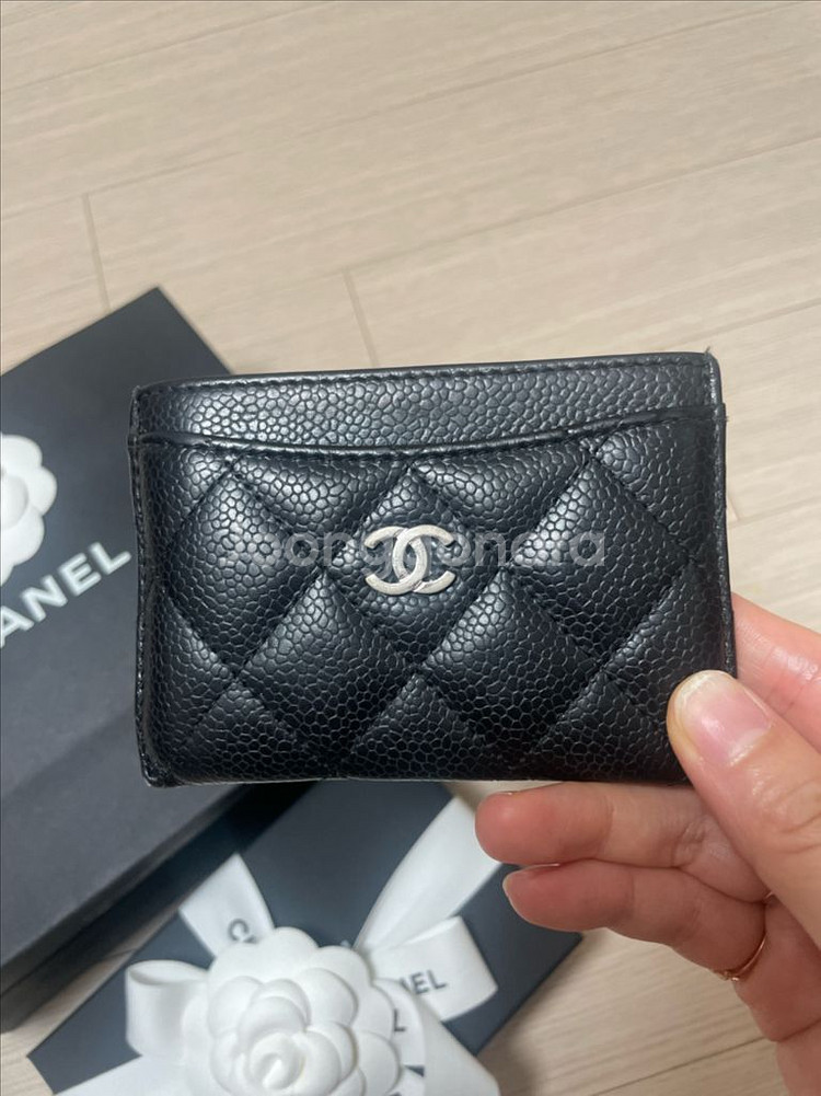 샤넬 클래식 캐비어 카드지갑--2