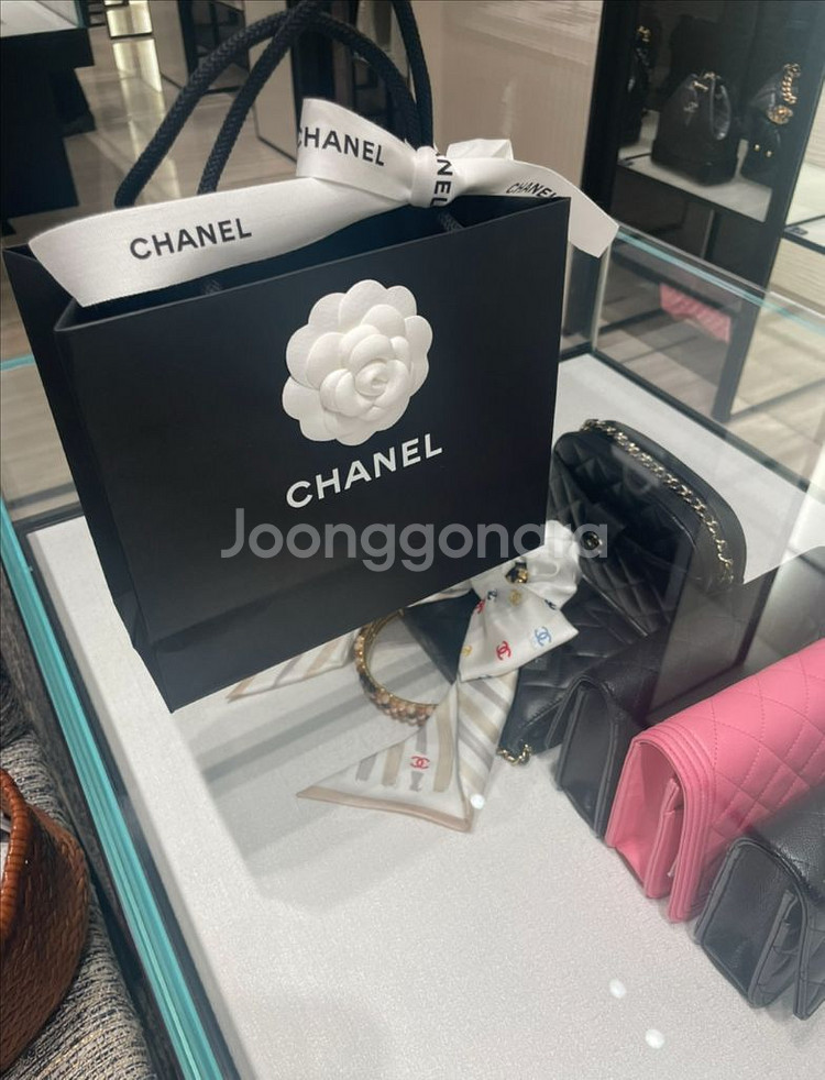 샤넬 클래식 캐비어 카드지갑--3