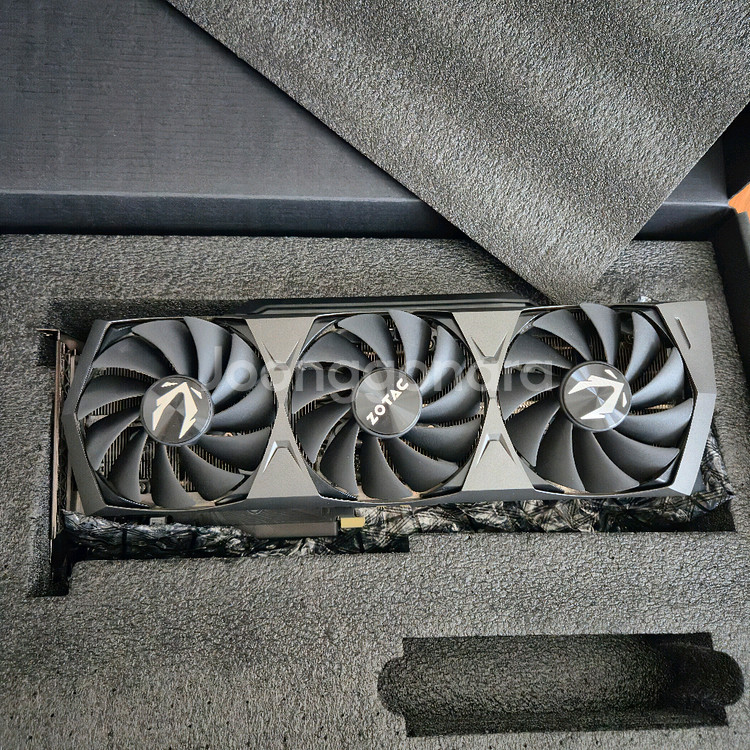 ZOTAC RTX 3070 Ti Trinity OC--0