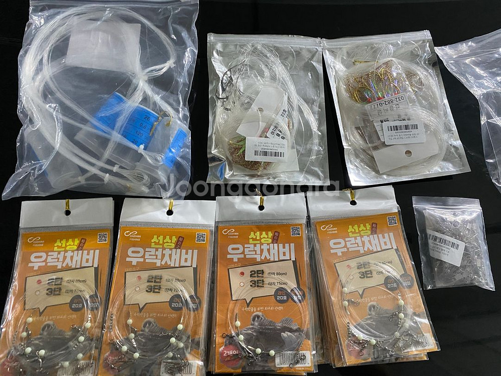 전동릴,배터리,우럭대,우럭채비,바늘,봉돌,거치대 등등--6