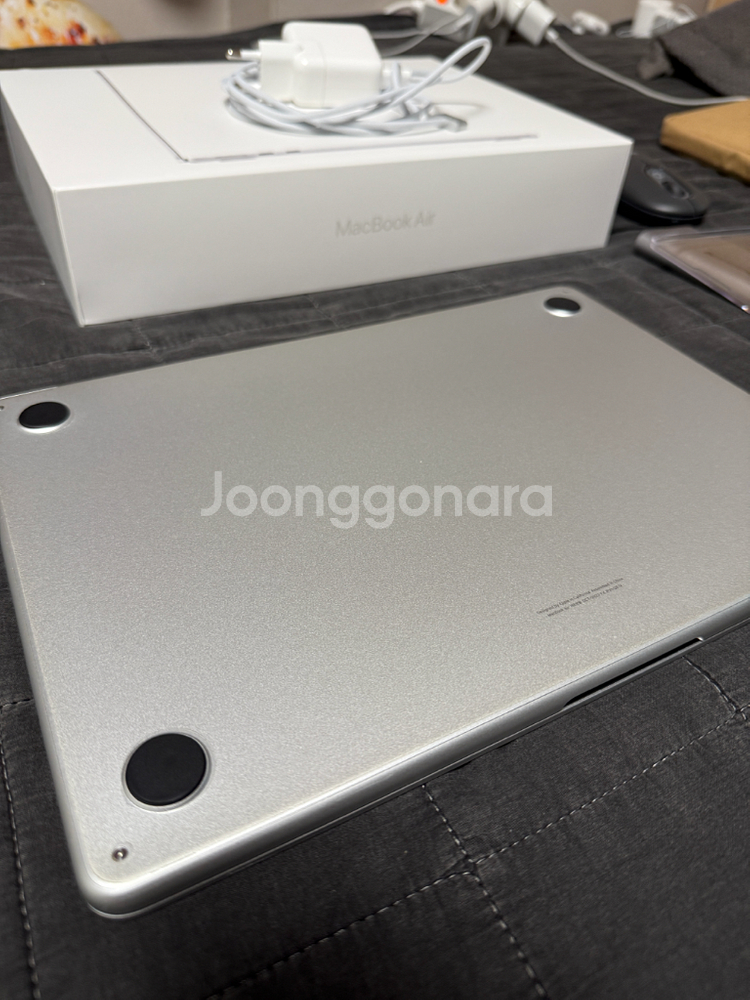 맥북에어 m2 13인치 램24GB 용량512gb 실버--2