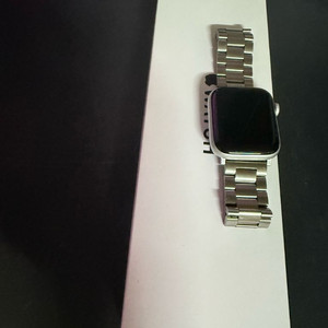 애플워치se2 44mm 싸게 처분합니다