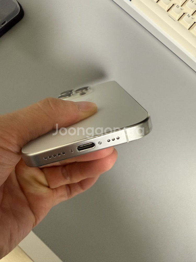 아이폰15프로 128gb 화이트--5