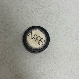 NARS 나스 캐스트어웨이