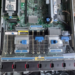 HP DL380p gen8 팝니다