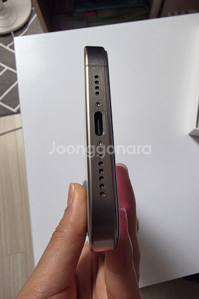 SS급 아이폰15프로맥스 256GB 네추럴티타늄--4