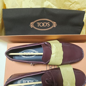 토즈(TOD'S) 고미노 무광 드라이빙 슈즈/ UK 5