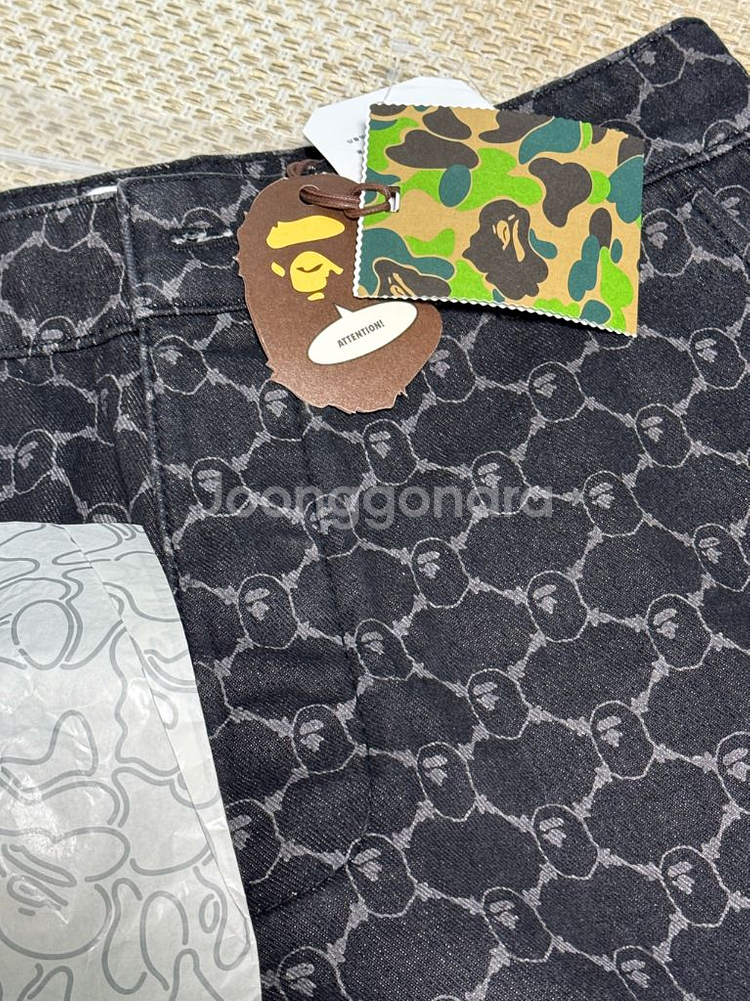 [새상품] 베이프 bape 데님 반바지 버뮤다(M 사이--1
