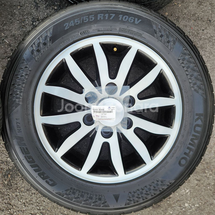 그랜드카니발 17인치 2455517 휠타이어 팝니다--2