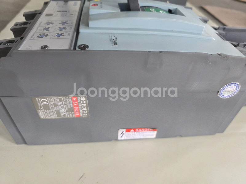 현대일렉트릭 MCCB 배선용 차단기 600A 2대--1