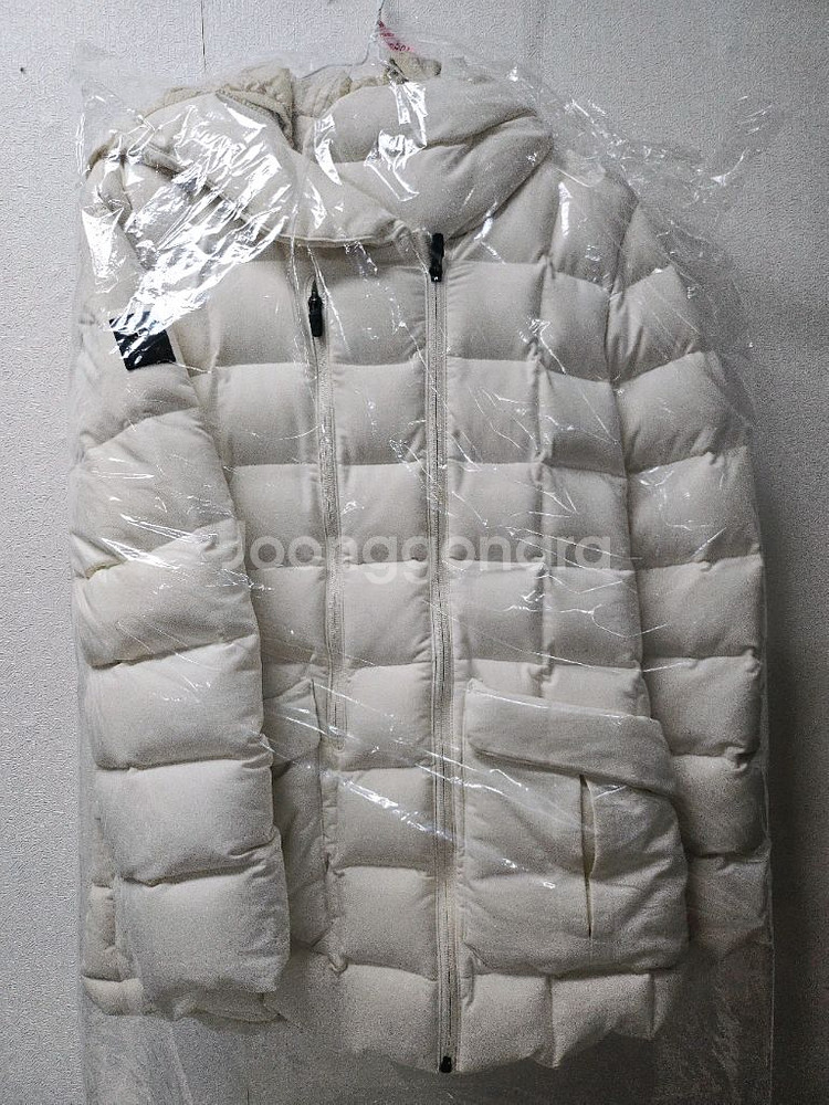 데쌍트 아이보리 패딩 점퍼 90--0