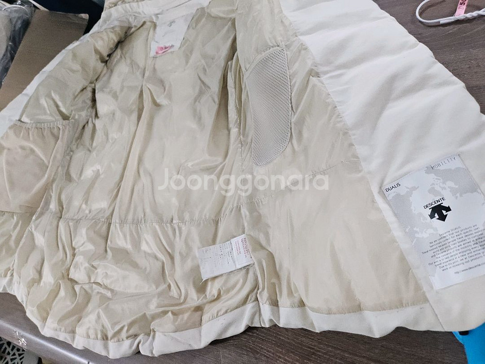 데쌍트 아이보리 패딩 점퍼 90--4