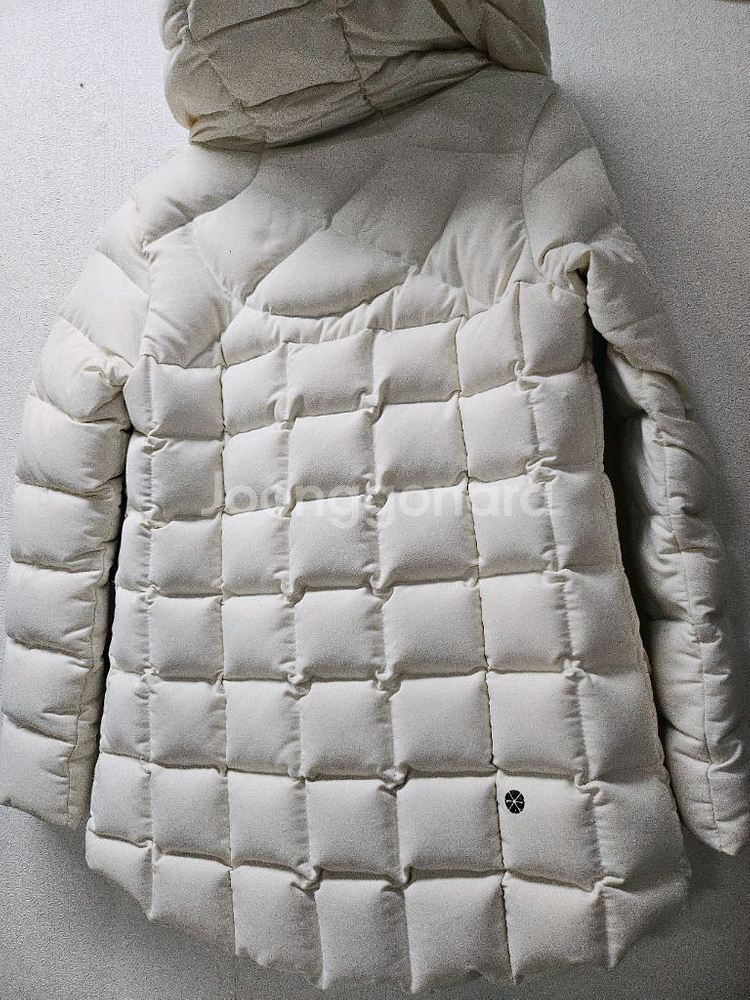 데쌍트 아이보리 패딩 점퍼 90--3