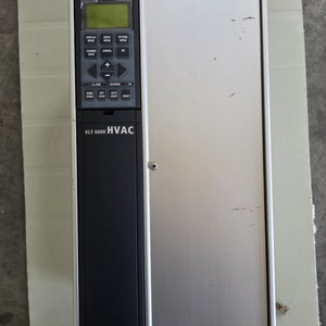 Danfoss VLT 6000 HVAC 인버터 2대