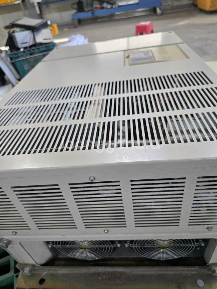 중고 야스카와 인버터 (CIMR-F7A4110)--5