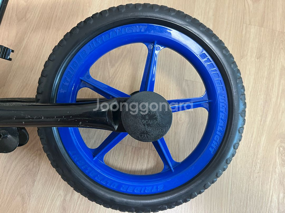 스트라이더 밸런스바이크12인치 팝니다--1