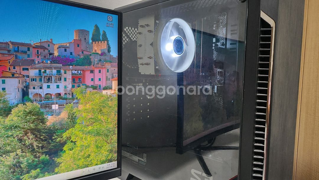 인텔 i7 9700K/램32G/게이밍PC+모니터 풀셋--3