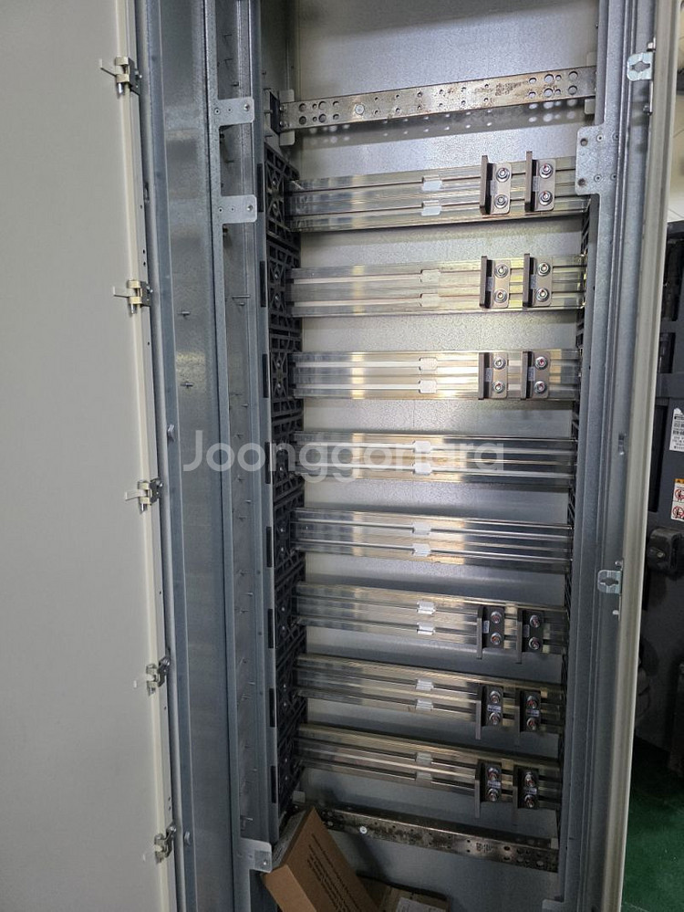 Allen-Bradley PowerFlex 755배전함--6
