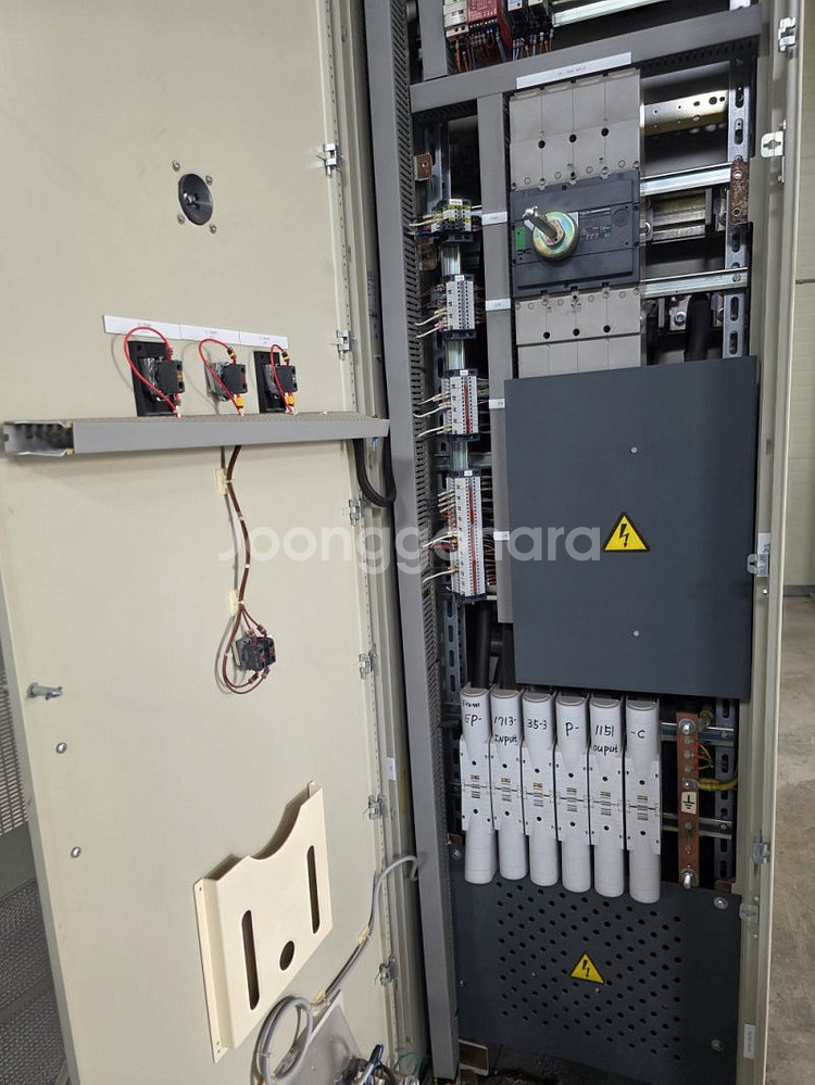 Allen-Bradley PowerFlex755배전함--7