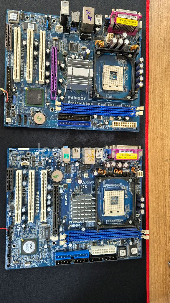 P4VM800 메인보드 팝니다--0
