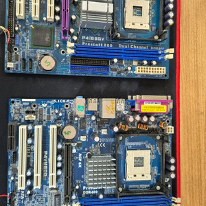 P4VM800 메인보드 팝니다