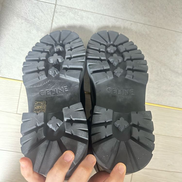 셀린느 스터드 부츠 이미지