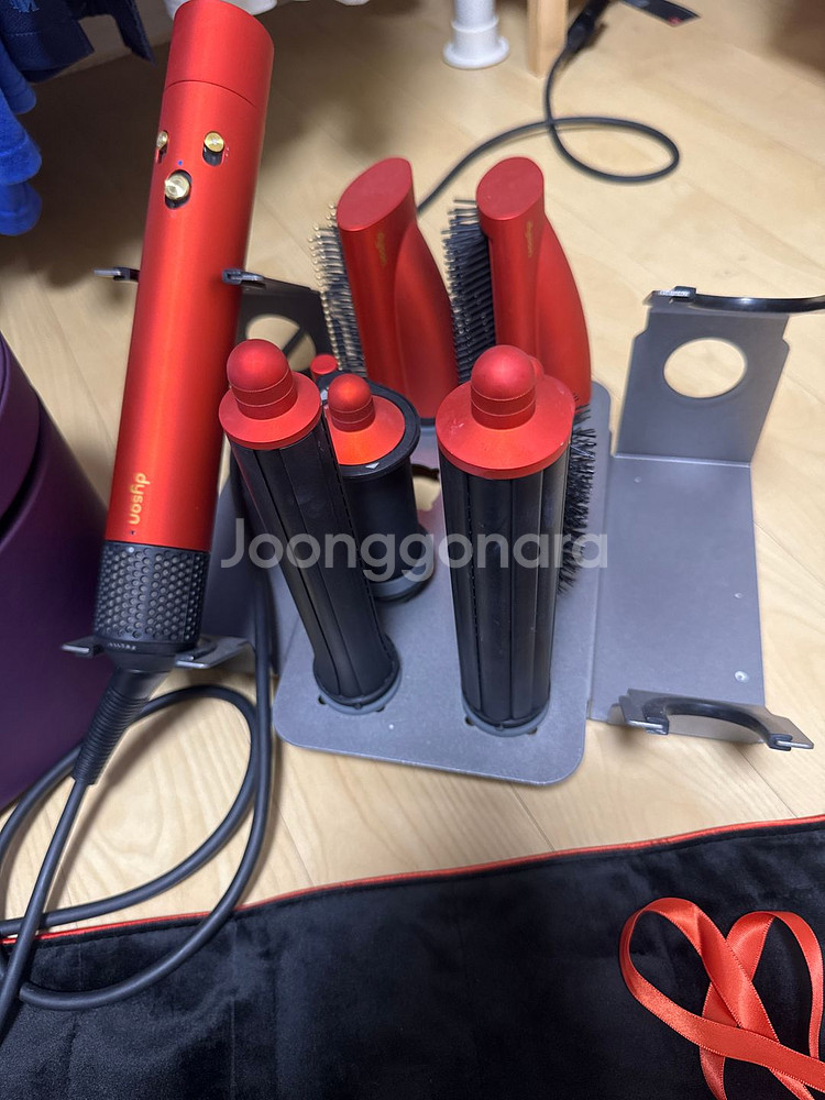 다이슨 에어랩 토파즈 롱베럴 + 거치대 +보관케이스--5