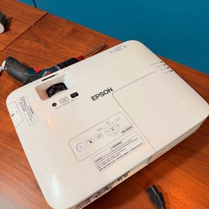 엡손 빔프로젝터 EB-2250U