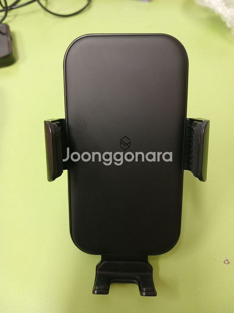 신지모루 차량용 무선충전거치대--0