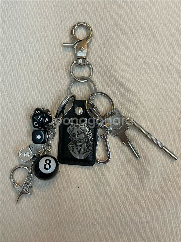 믿음과 행운을 함께 담은 토곰아비 키링--1