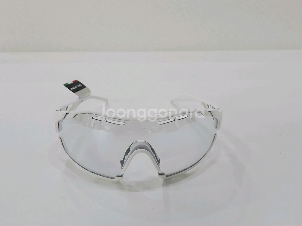 루디프로젝트 컷라인 화이트_화이트 /미러변색--1