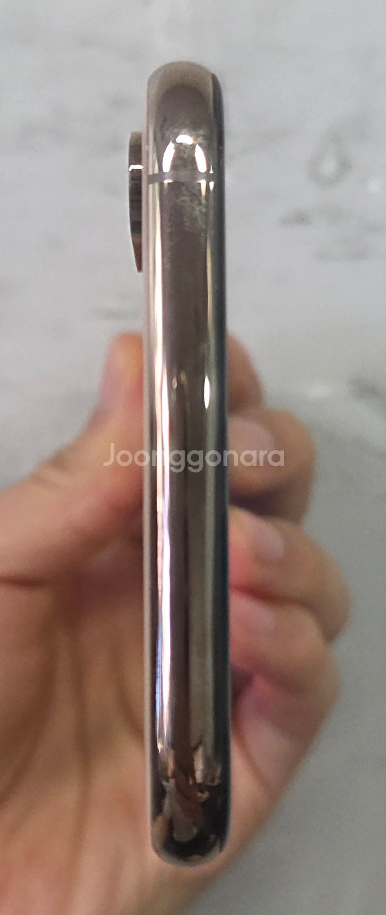아이폰XS Max 64G 골드 판매 합니다.--6