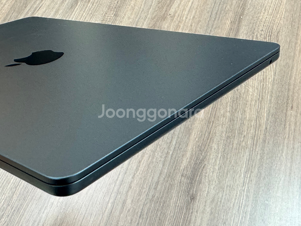 맥북에어 M2 16gb--4