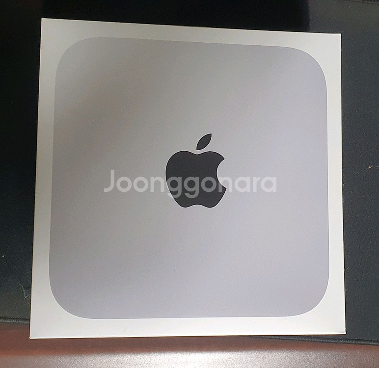 M2 Mac mini 8GB/256GB 판매합니다--0