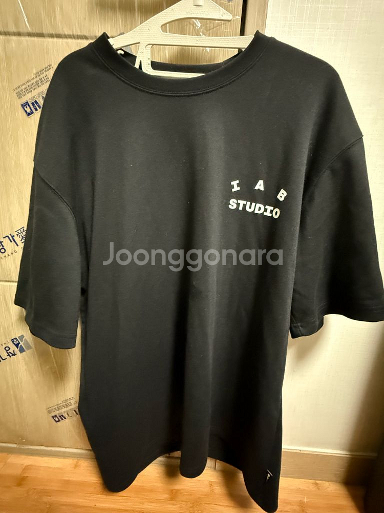 아이앱스튜디오 블랙 티셔츠 XL 사이즈 팝니다--0
