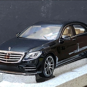 1:18 노레브 벤츠 S클래스 W222 블랙 딜러버전