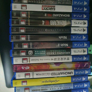 ps4 라이즈오브툼레이더 팝니다