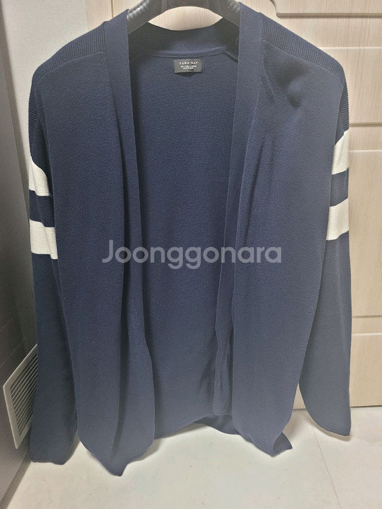 자라 남성가디건 판매합니다--0
