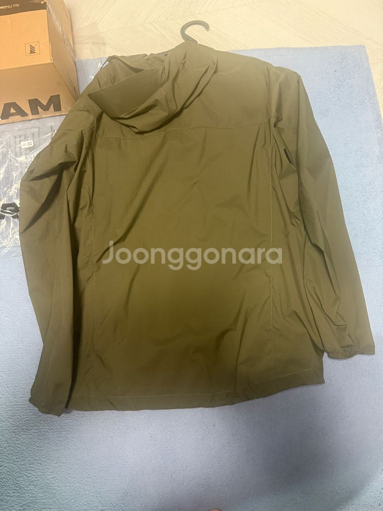 아크테릭스 스쿼미시후디 타츠 바람막이 새상품 m 100--3