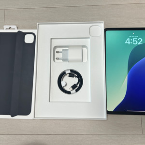 아이패드프로11 m4 256GB 풀박+스마트폴리오