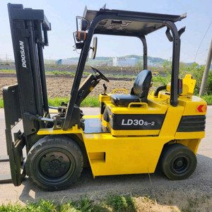 두산디젤지게차 3톤 LD30S-2