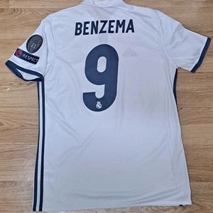 16-17 레알 마드리드 홈 벤제마 유니폼