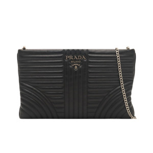 프라다 블랙 카프스킨 은장 다이어그램 클러치 크로스백